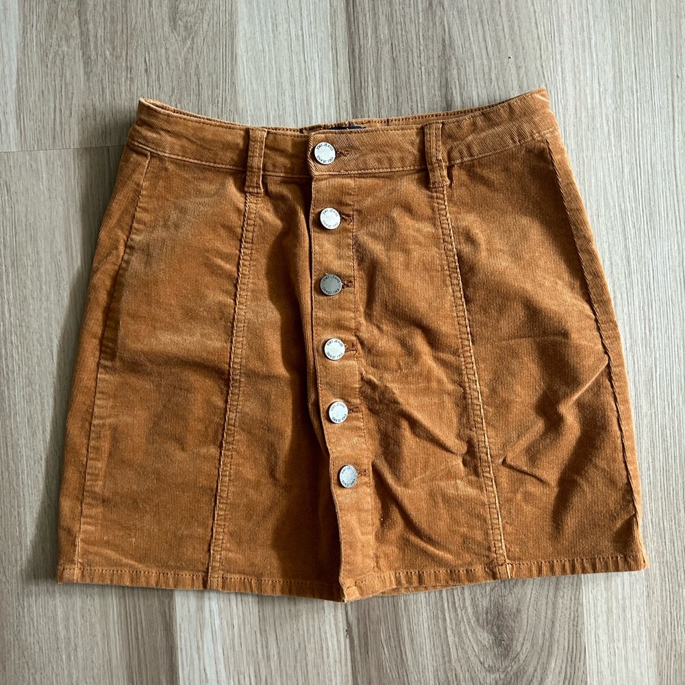 ymi skirt